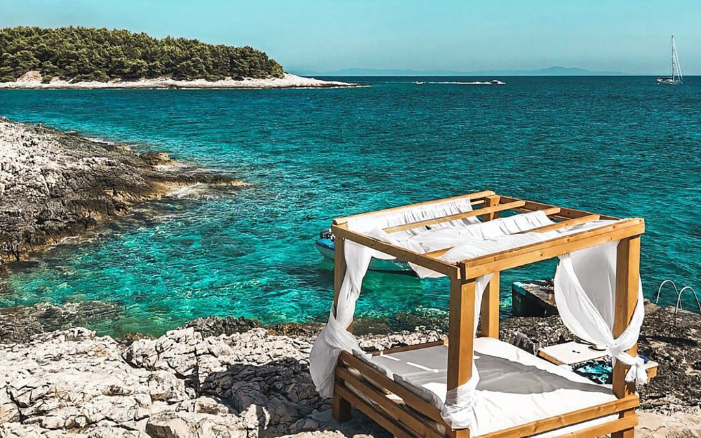 Croatian beaches, sea, cuisine. These are just a few reasons why you should go there!
