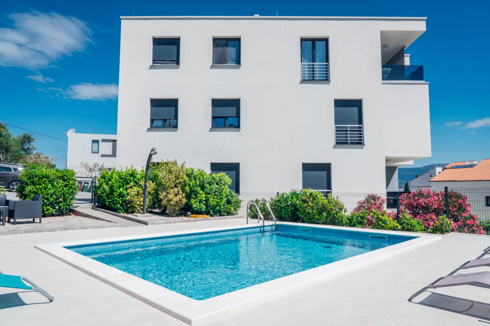 Sea Sun Slatine mit 2 Schlafzimmer, schwimmbad