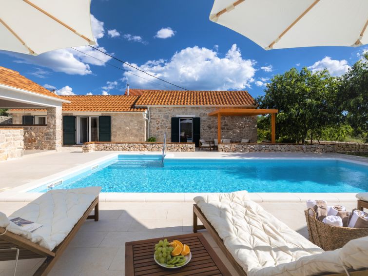 House Villa di Perla