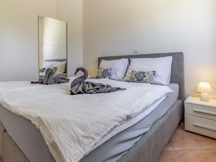 Apartment Rok 3