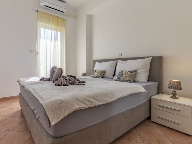 Apartment Rok 4