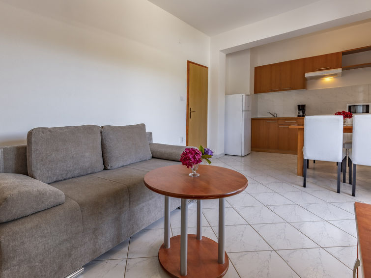 Apartment Rok 8