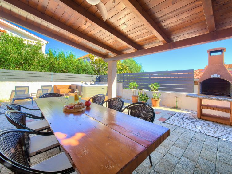 House Bernarda
