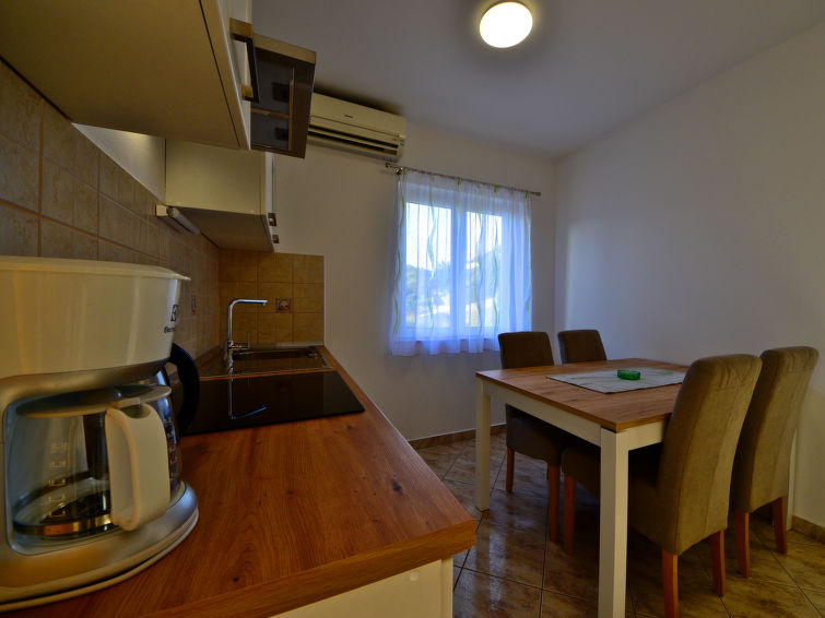 Apartment Lucija
