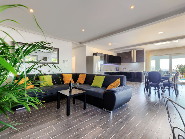 House Villa Selagodi