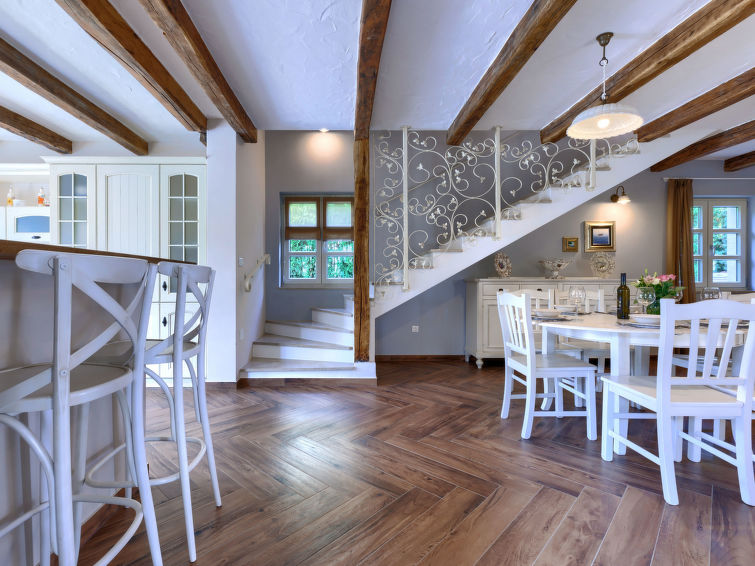 House Feniks