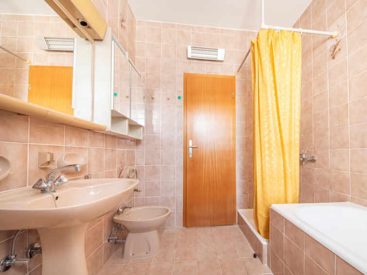 Apartment Snjezana