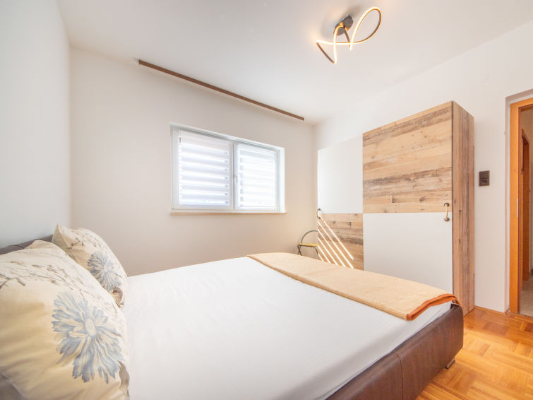 Apartment Snjezana