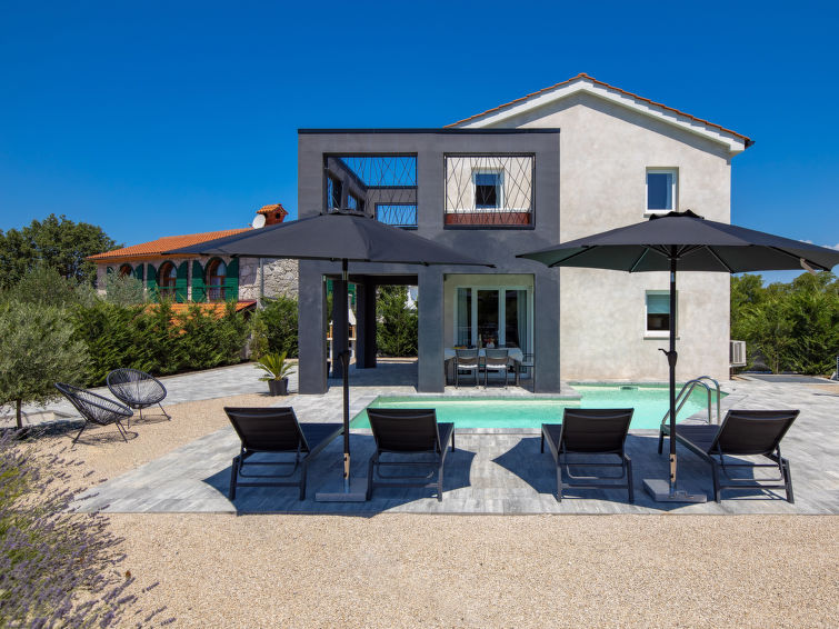 House Villa Nika