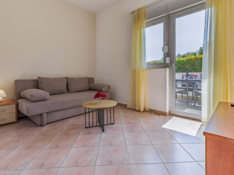 Apartment Rok 2
