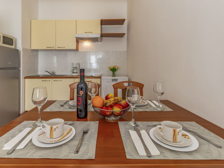 Apartment Rok 4