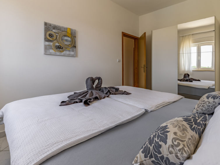Apartment Rok 7