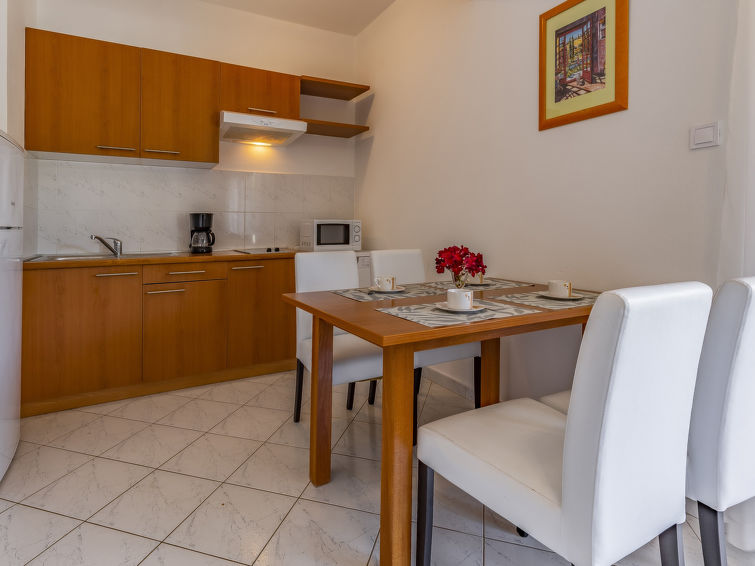 Apartment Rok 8