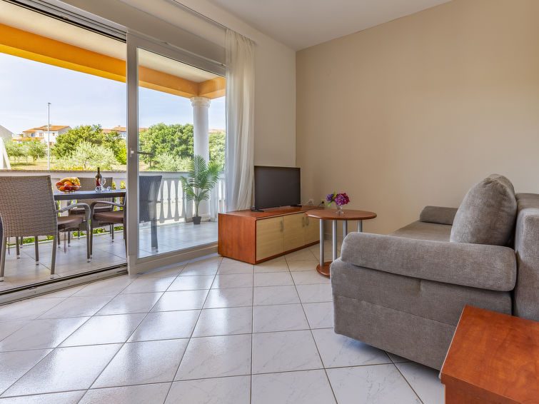 Apartment Rok 8