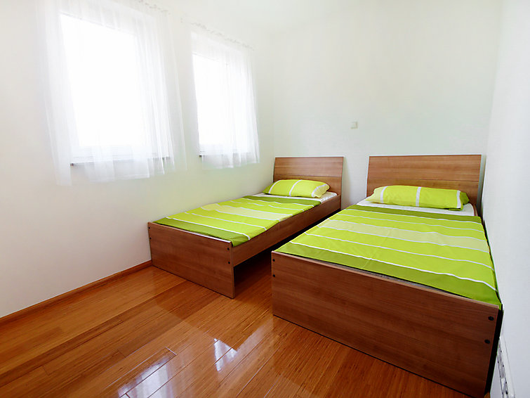 Apartment Leko
