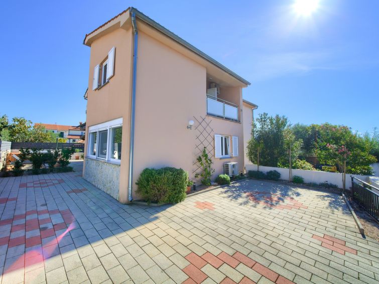 House Bernarda