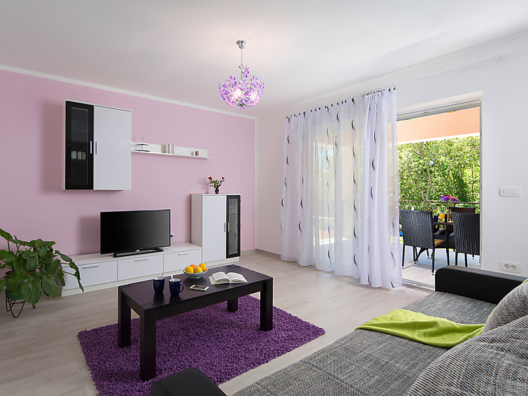 House Ana