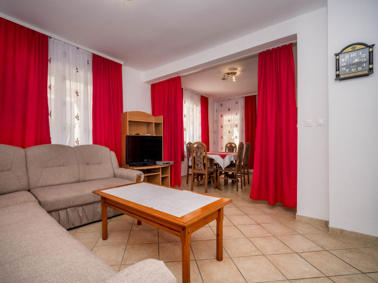 Apartment Hilde Red