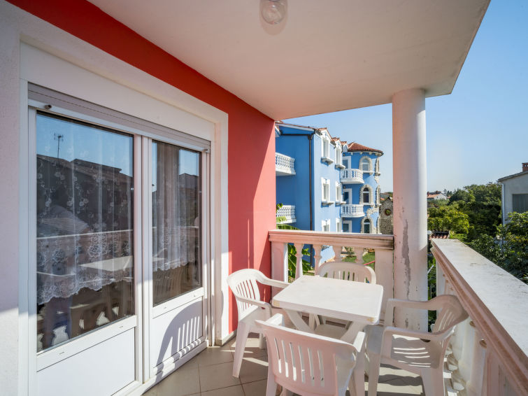 Apartment Hilde Red