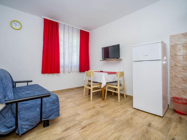 Apartment Hilde Red