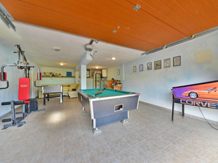 House Nada