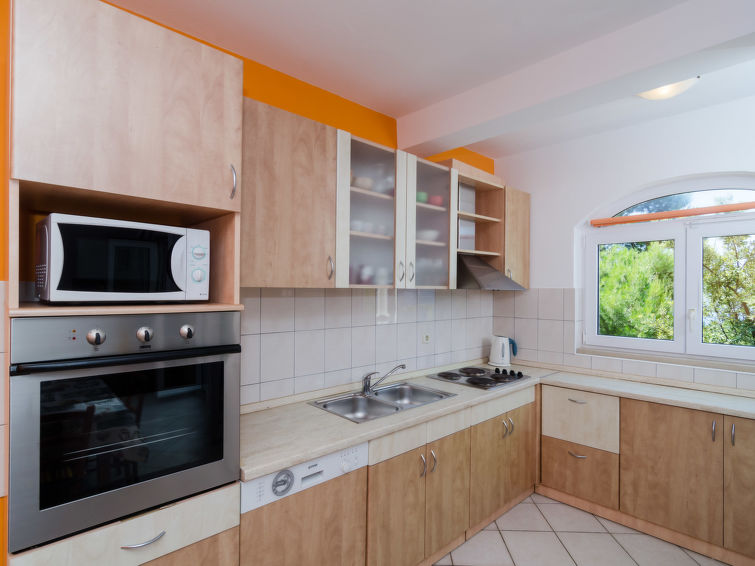 Apartment Plavac Mali