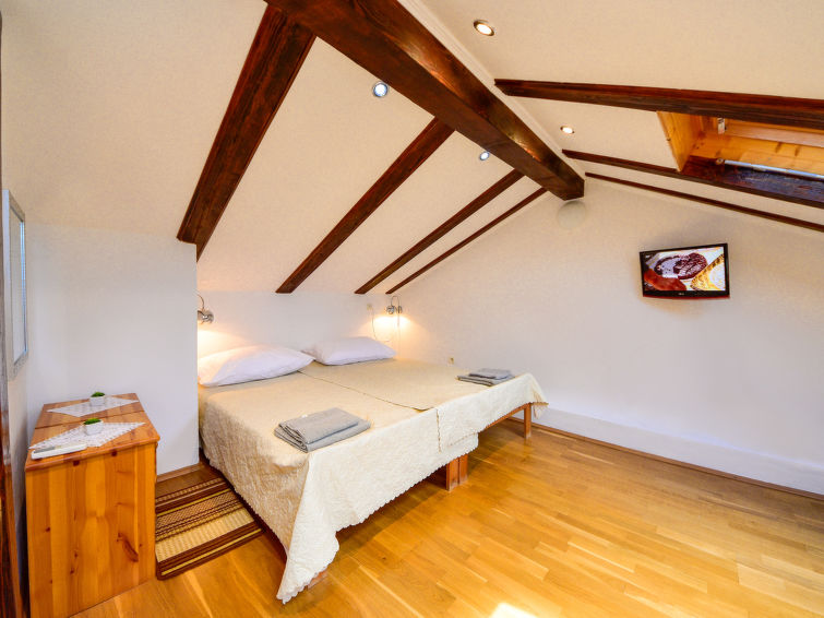 House Divna