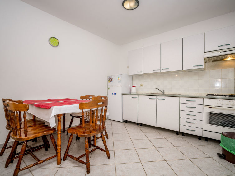 Apartment Hilde Red