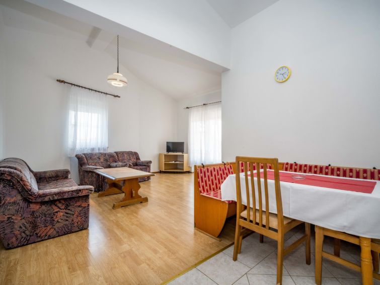 Apartment Hilde Red