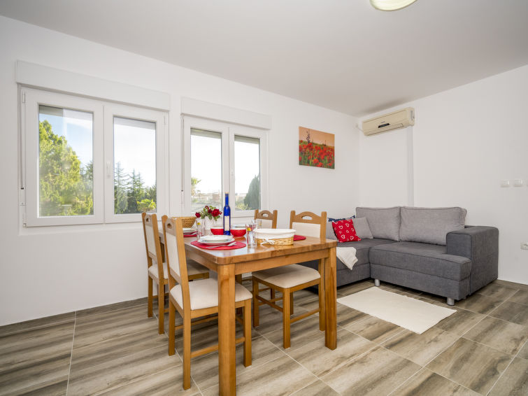 Apartment Julijana