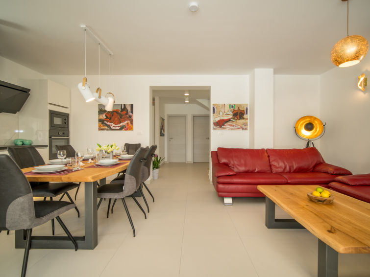 House Ivana