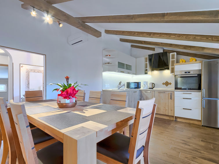 Apartment Majda