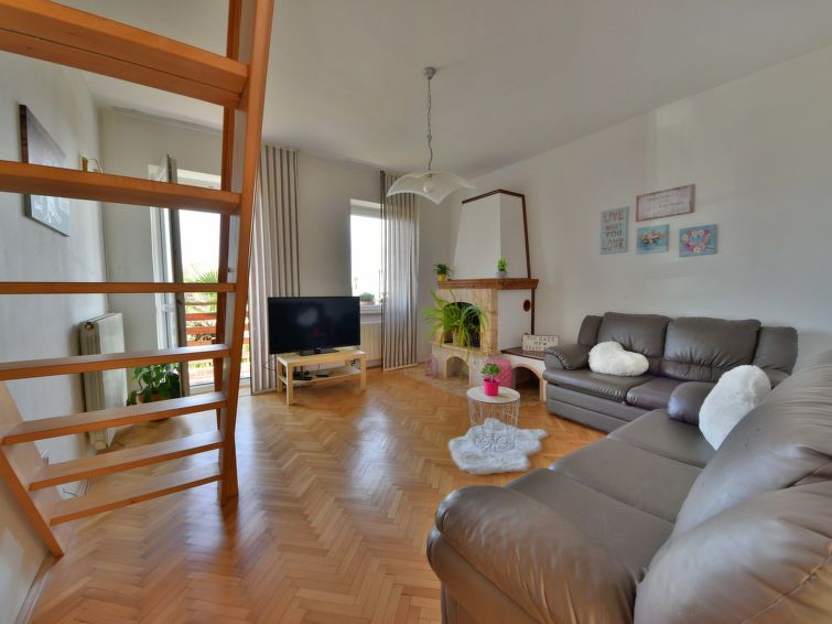 Apartment Karlo