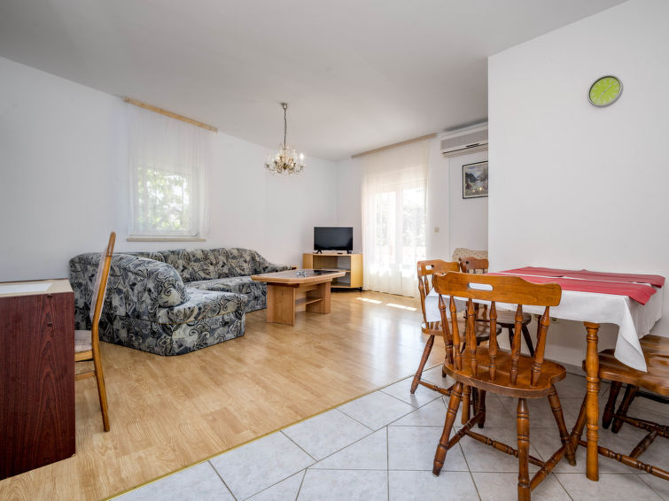 Apartment Hilde Red