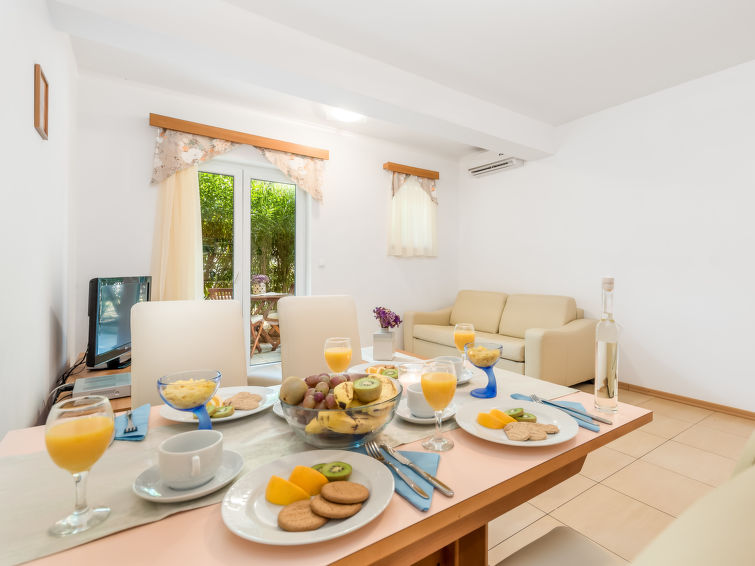Apartment Mare 3