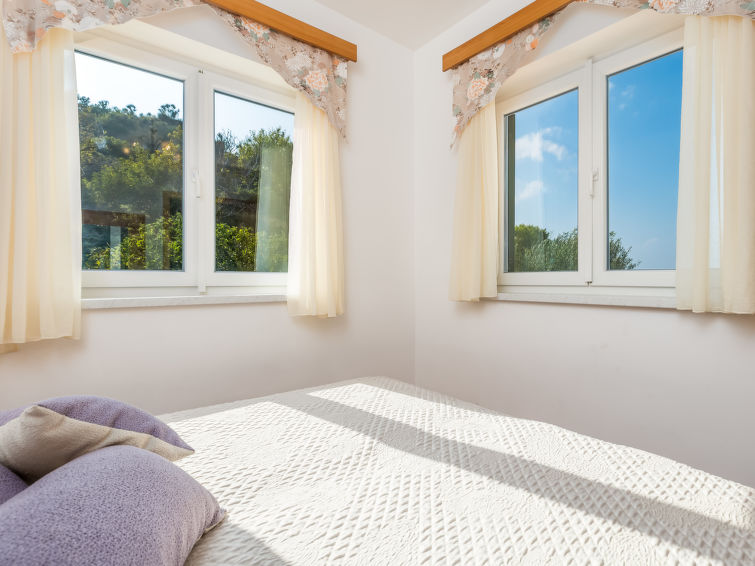 Apartment Mare 6