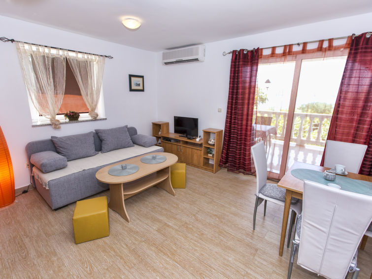 Apartment Mraović