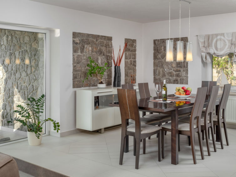 House Senj