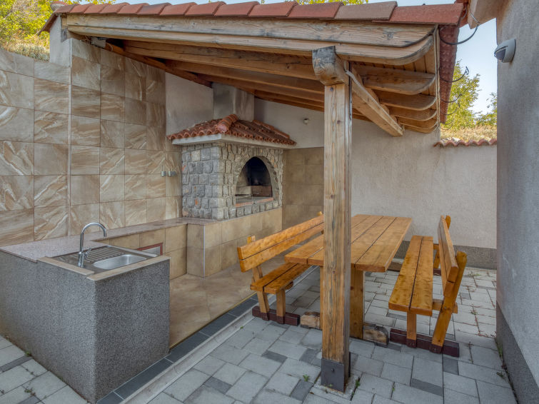 House Senj