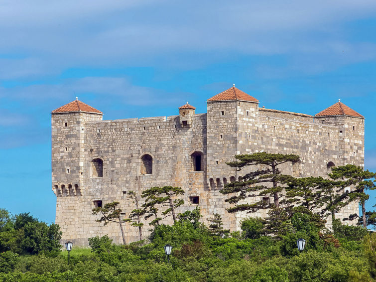 House Senj