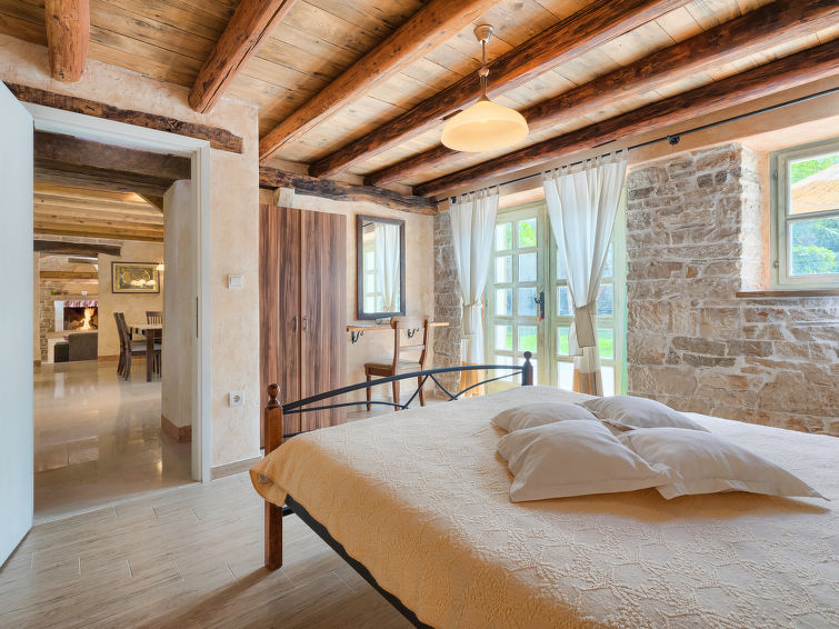 House Hrelja