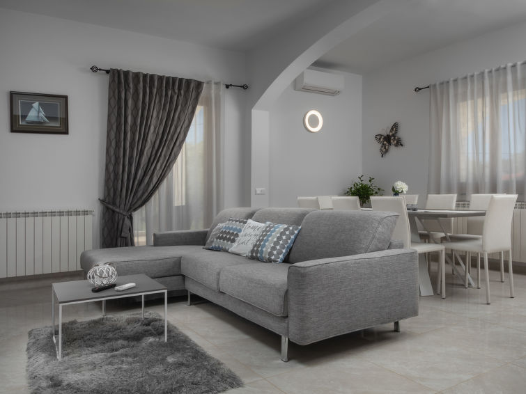 House Villa Marina I