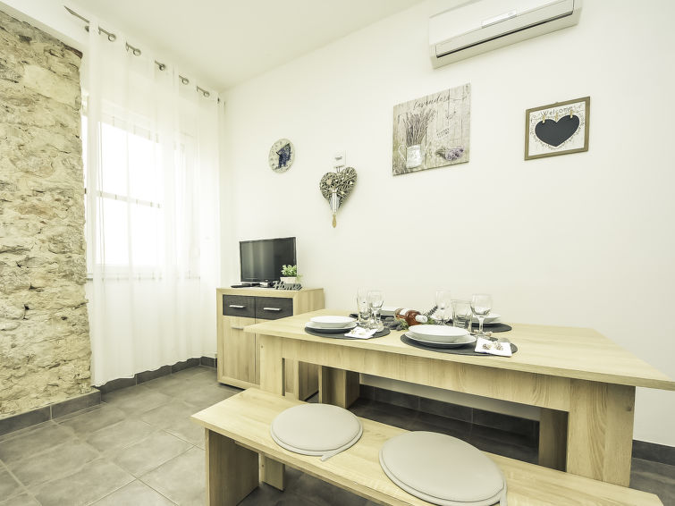 Apartment Snježana