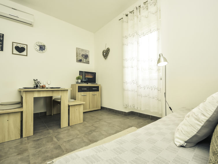 Apartment Snježana