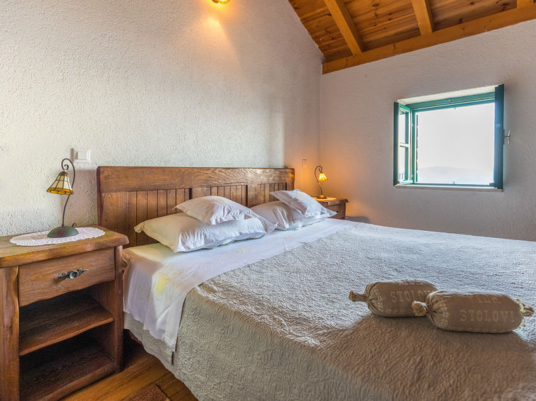 House Stolovi