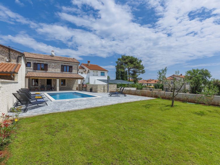 House Stara hiža