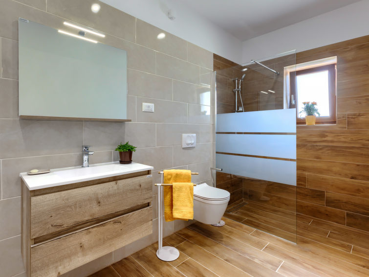 House Stara hiža