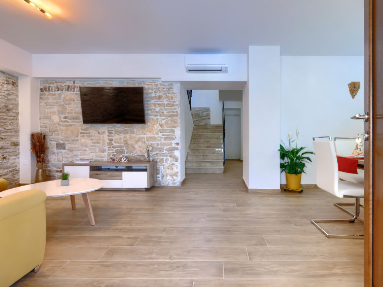 House Stara hiža