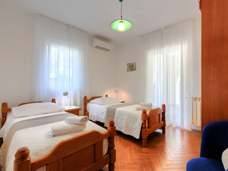 House Villa Dina