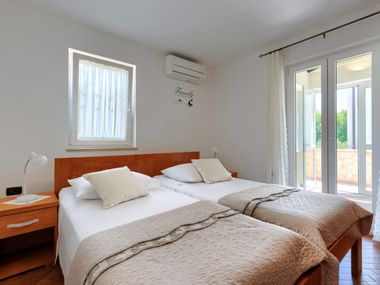 House Villa Dina